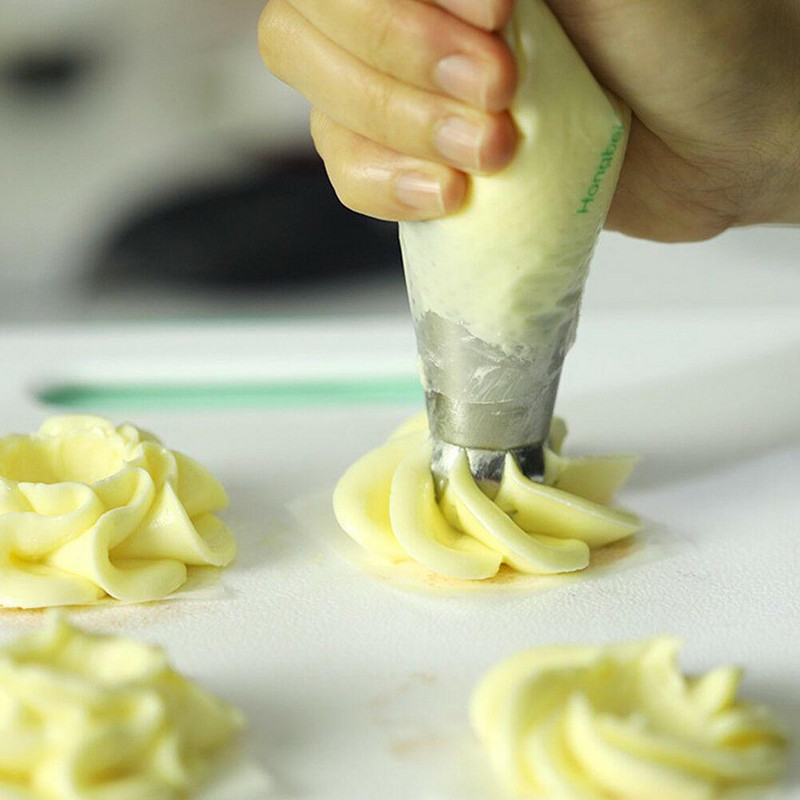 Patarimas, kaip papuošti nerūdijančio plieno tortą