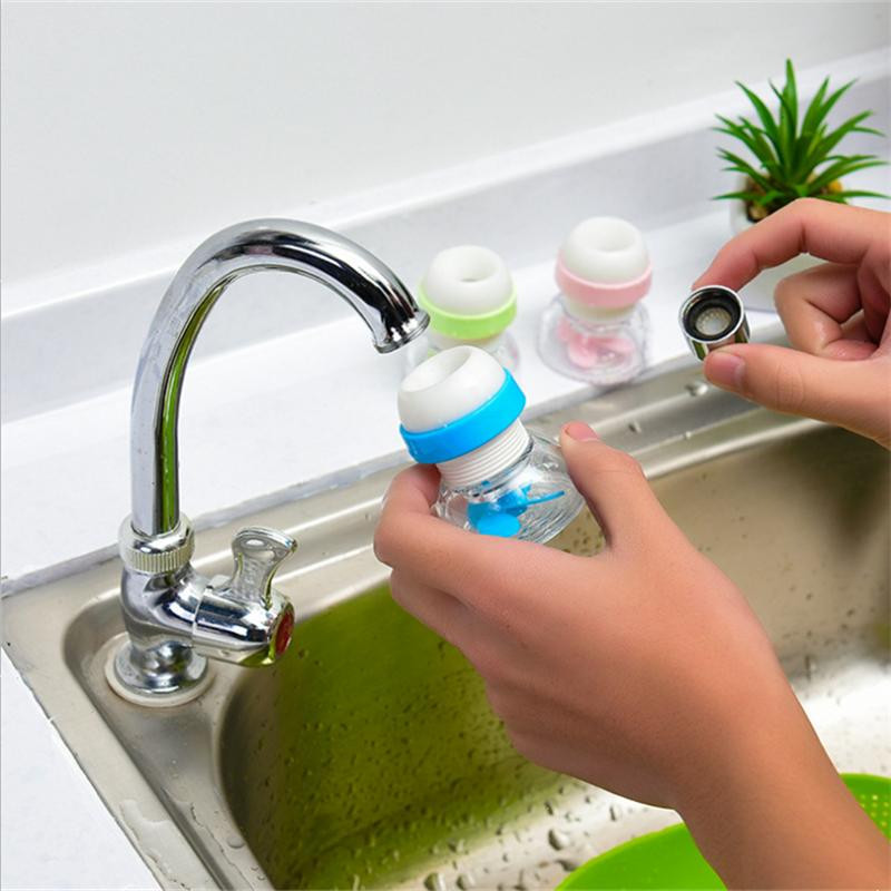 Въртящ се кухненски филтър за чешма удобен и компактен с размери 9.5 см