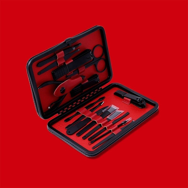 Praktiškas kosmetikos rinkinys, kurį sudaro 15 nerūdijančio plieno manikiūro dalių su laikymo dėklu