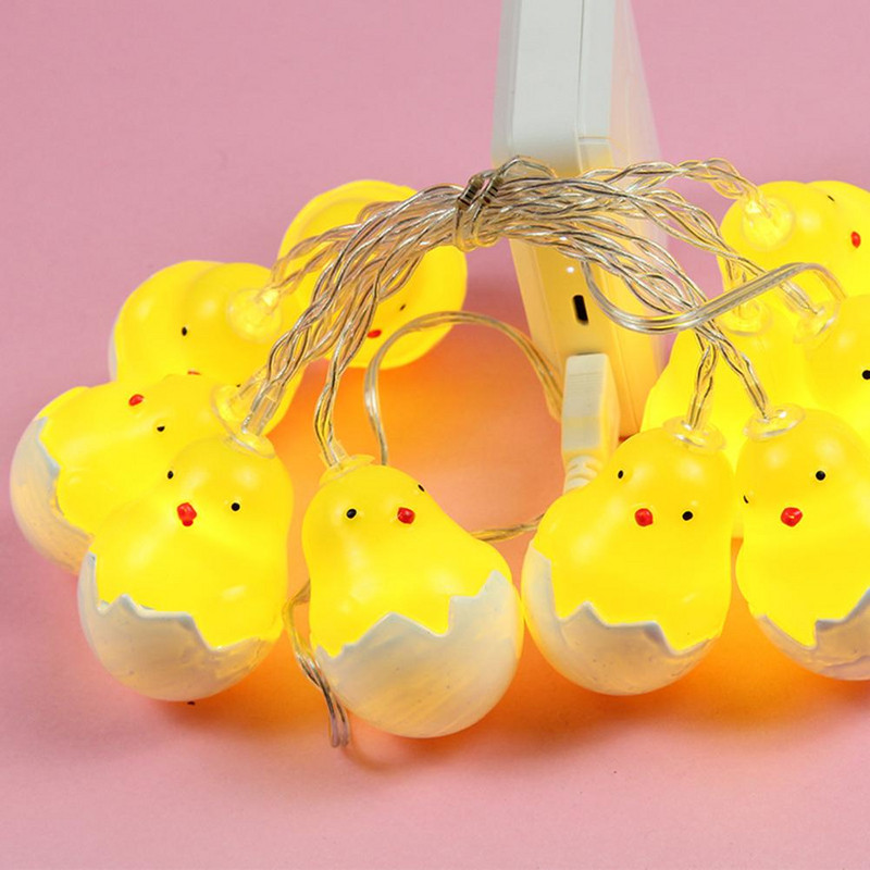Lumini LED de Paște în formă de pui de plastic