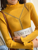 Μοντέρνο γυναικείο πουλόβερ  με ημι-ψηλό κολάρο και διακόσμηση πέτρες