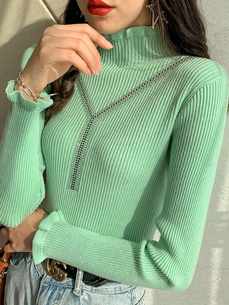 Μοντέρνο γυναικείο πουλόβερ  με ημι-ψηλό κολάρο και διακόσμηση πέτρες