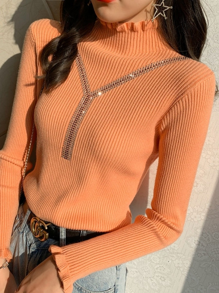 Μοντέρνο γυναικείο πουλόβερ  με ημι-ψηλό κολάρο και διακόσμηση πέτρες