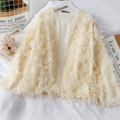 Moodne naiste vest tülli elementidega - ilma kinnituseta