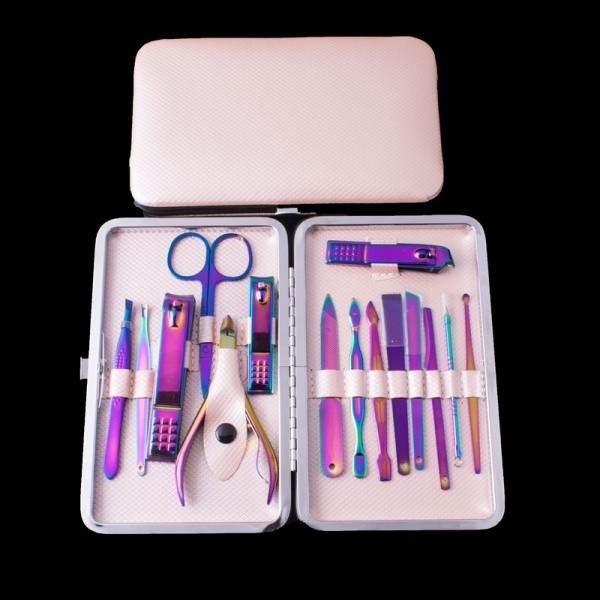 Profesionalus 15 dalių rinkinys manikiūrui ir pedikiūrui su laikymo dėklu