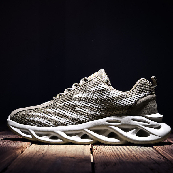 Moodsad õhukambri ja paeltega meeste tossud - suurus kuni 48