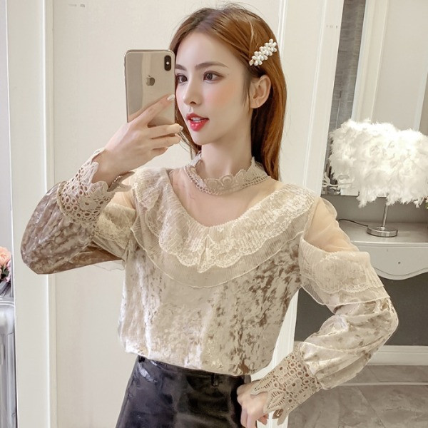 Stiilne naiste sametpluus tülli ja pitsi elementidega