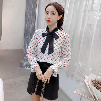 Elegantne naiste särk laiade varrukate ja paelaga kraega