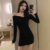 Testreszabott női ruha hosszú ujjal és leesett vállú