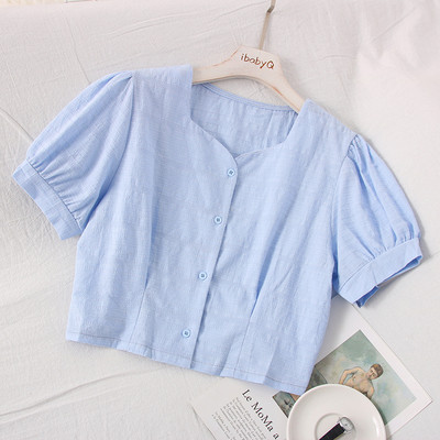 Moodne naiste särk spits-kaelusega, lühikeste varrukate ja nööpidega