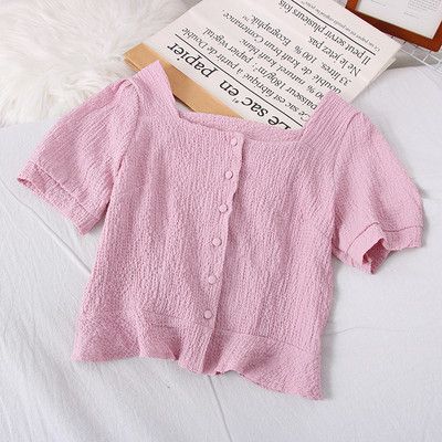 Kandilise kaelusega ja lühikeste varrukatega naiste särk – uus mudel