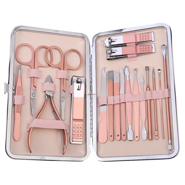 Set including 18 parts for stainless steel manicure and pedicure