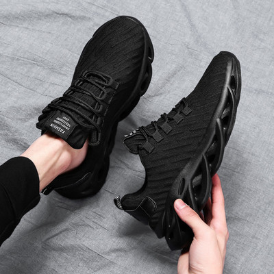 Kõrge kareda tallaga meeste sporttossud