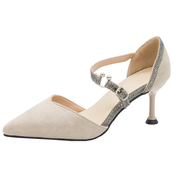 Κομψά γυναικεία παπούτσια από έκο σουέτ  με μεταλλικά στοιχεία - μυτερό μοντέλο