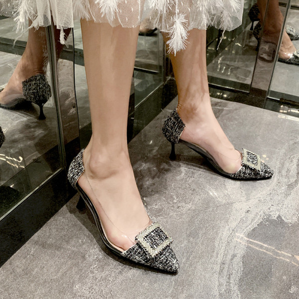 Moodsad pandlaga vabaajajalatsid tekstiilist ja silikoonist