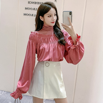 Laiade varrukate ja kõrge kraega kevadine naiste särk