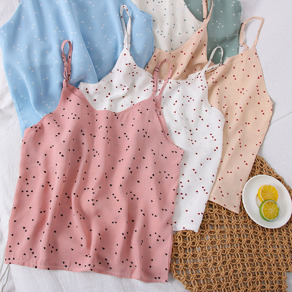 Modern női felső szívecskékkel és vékony pántokkal