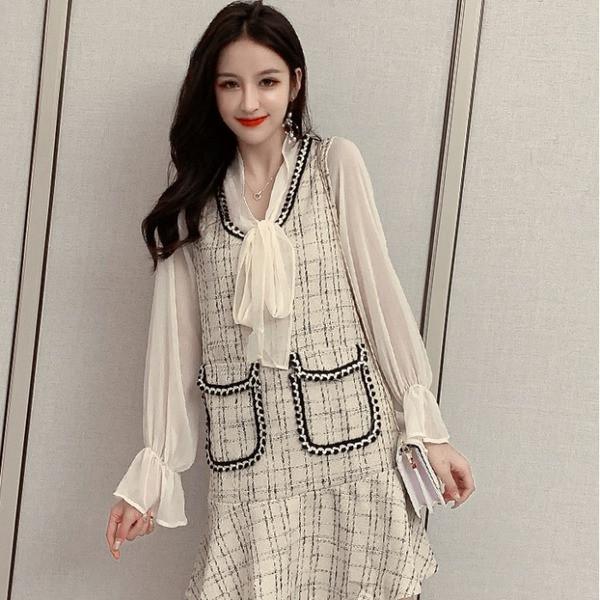 Retro naiste kleit tülli varrukate ja paelaga kraega