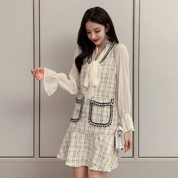 Retro naiste kleit tülli varrukate ja paelaga kraega