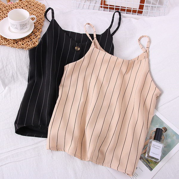 Triibuline naiste topp nööpide ja õhukeste rihmadega