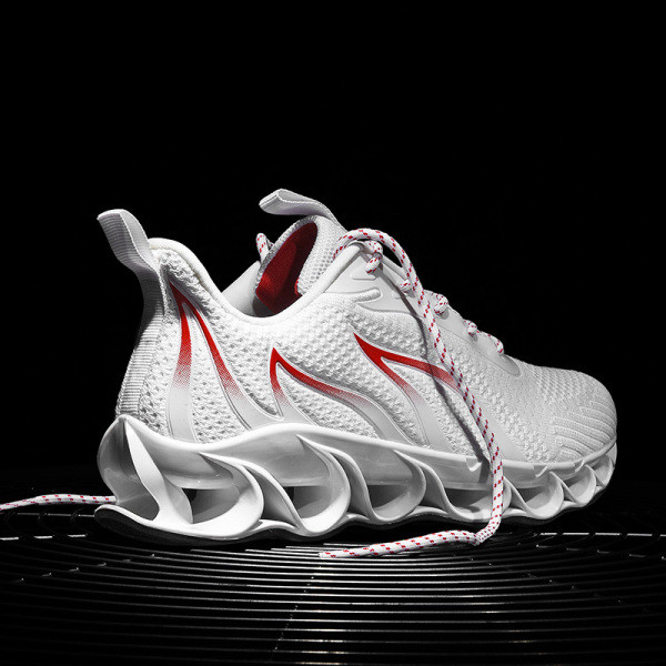 Vyriški sportiniai sportbačiai aukštu grubiu padu