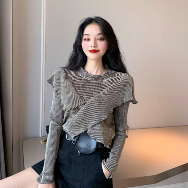 Modern női blúz kordbársonyból és fürtökből