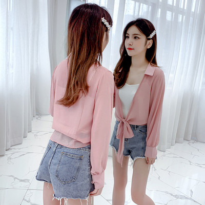 Tavaszi női ing klasszikus gallérral és fűzővel