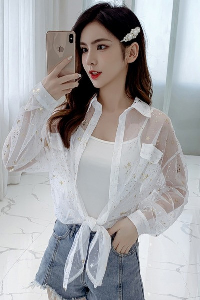 Διαφανή μακρύ γυναικείο πουκάμισο με κλασικό γιακά