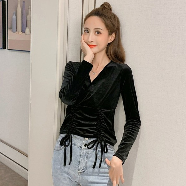 Sametist naiste pluus spits dekoltee ja lipsudega