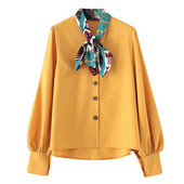 Új modell női tavaszi ing szalaggal a nyakkivágáson, színes mintával