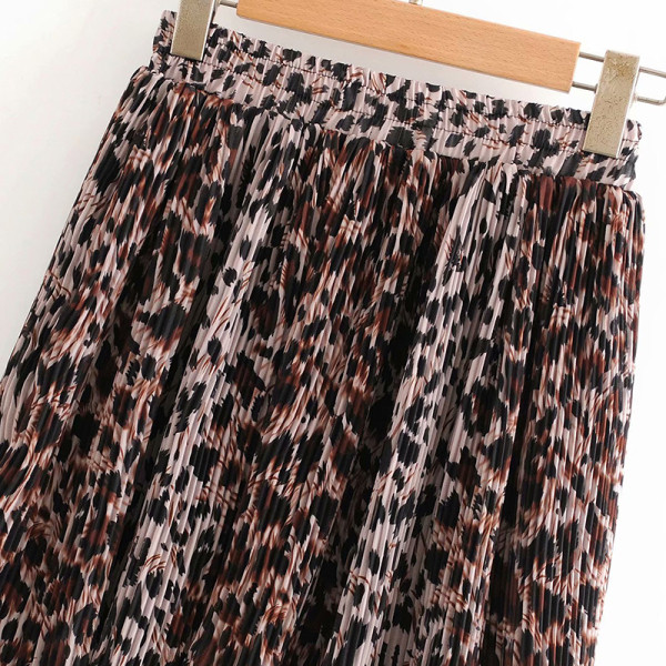 Naiste plisseeritud seelik elastse vöökoha ja leopardimustriga