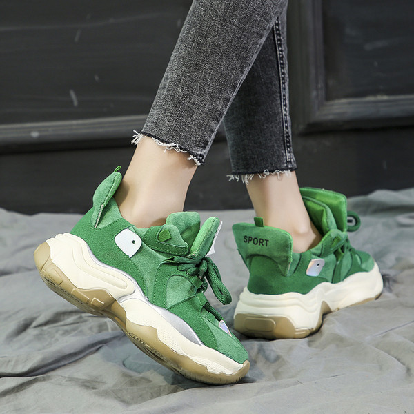 Öko-seemisnahast valmistatud vabaaja kõrge tallaga naiste tossud