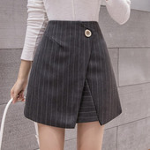 Naiste triibuline seelik kõrge vöökoha ja nööbiga