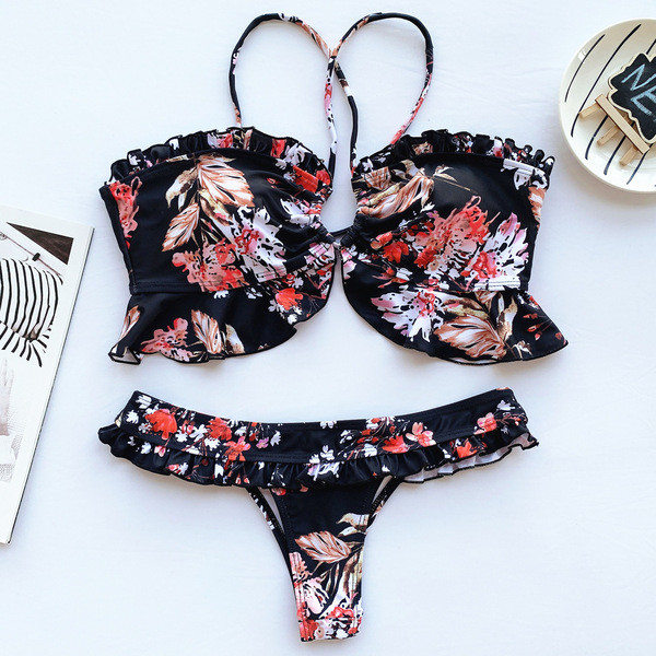 Kaheosaline õhukeste rihmade ja lillemustriga ujumistrikoo