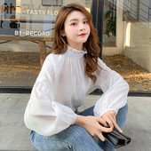 Uue mudeli laiade varrukate ja madala kraega naiste särk