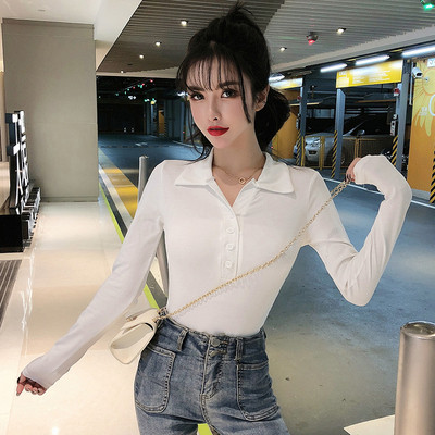 Klassikalise krae ja nööpidega vabaaja naiste kevadpluus