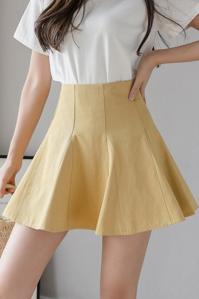 Ležerna ženska kratka suknja s visokim strukom i patentnim zatvaračem - izrezani model