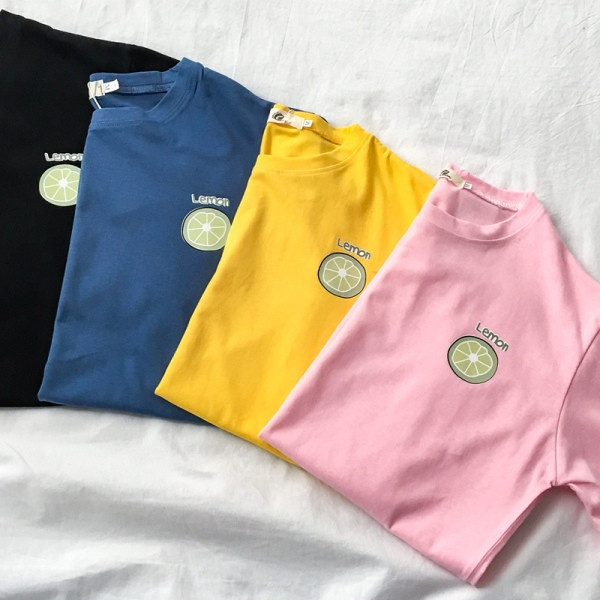 Alkalmi női póló rövid ujjal és rátéttel