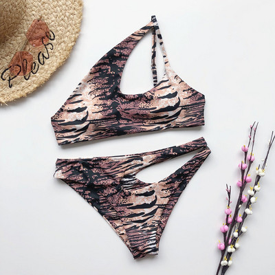 Uus kaheosaline ühe rihma ja loomamustriga ujumistrikoo mudel