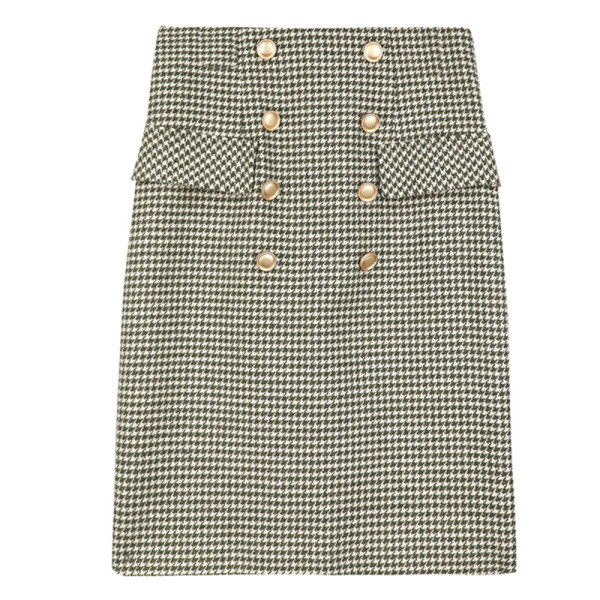 Liibuv naiste ruuduline nööpide ja taskutega seelik