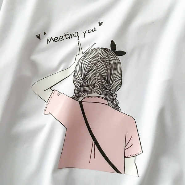 Alkalmi női póló rátéttel és ovális nyakkivágással