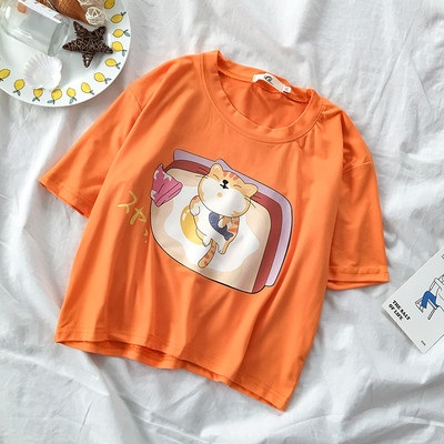 Modern női póló ovális nyakkivágással és rátéttel