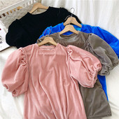 Μοντέρνα γυναικεία μπλούζα σε τέσσερα χρώματα με κοντό μανίκι και στρογγυλό ντεκολτέ