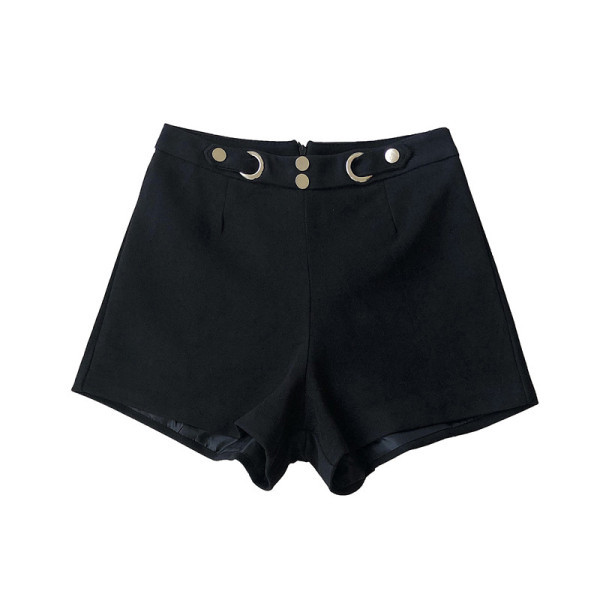 Praegused naiste lühikesed püksid kolmes värvitoonis nööpidega