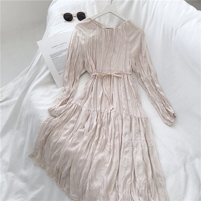 Női alkalmi ruha három színben, ovális nyakkivágással