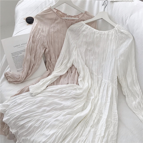 Női alkalmi ruha három színben, ovális nyakkivágással