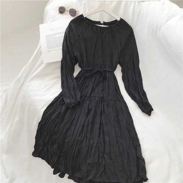 Női alkalmi ruha három színben, ovális nyakkivágással