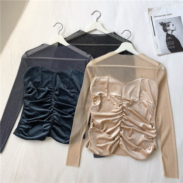 Stílusos női blúz kék bézs és fekete színben, ovális nyakkivágással