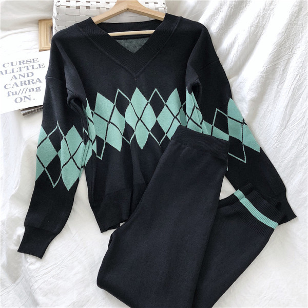 Moderan ženski komplet od dvodijelnih hlača i bluze u tri boje