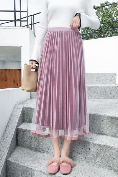 Modern női rakott szoknya tülllel